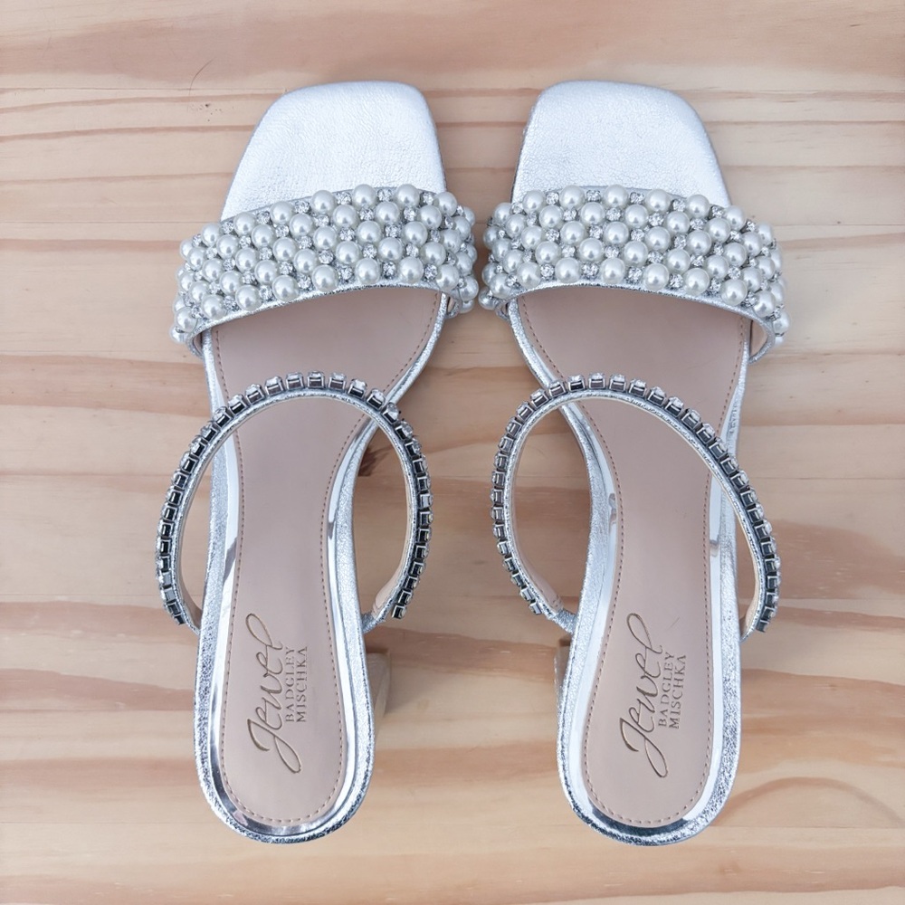 NEW Jewel Badgley Mischka Orsen silver embellished heels